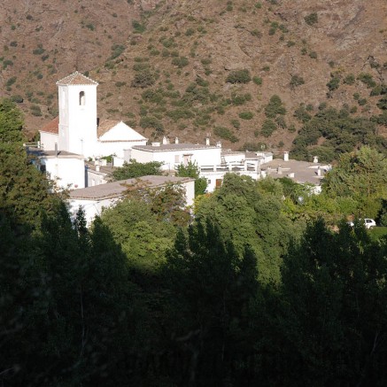 The view of the church in Fundales